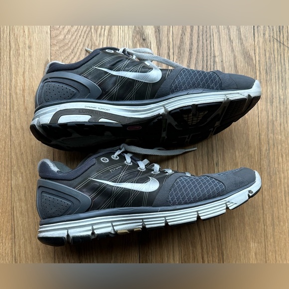 NIKE LUNARGLIDE 2 WOMEN’S GREY RUNNING SNEAKERS (9) - Picture 5 of 6